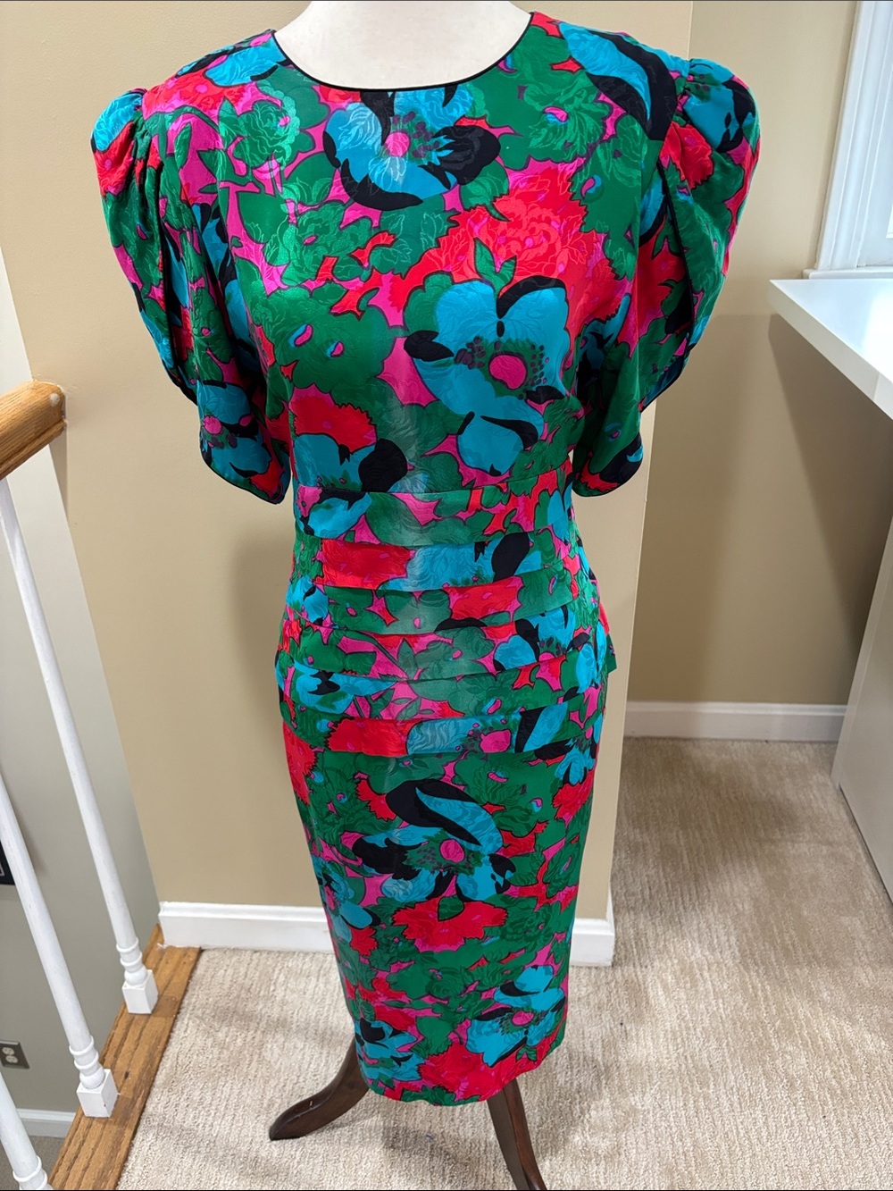 Vintage Flora Kung Vibrant Floral Silk Dress Size 12P EUC